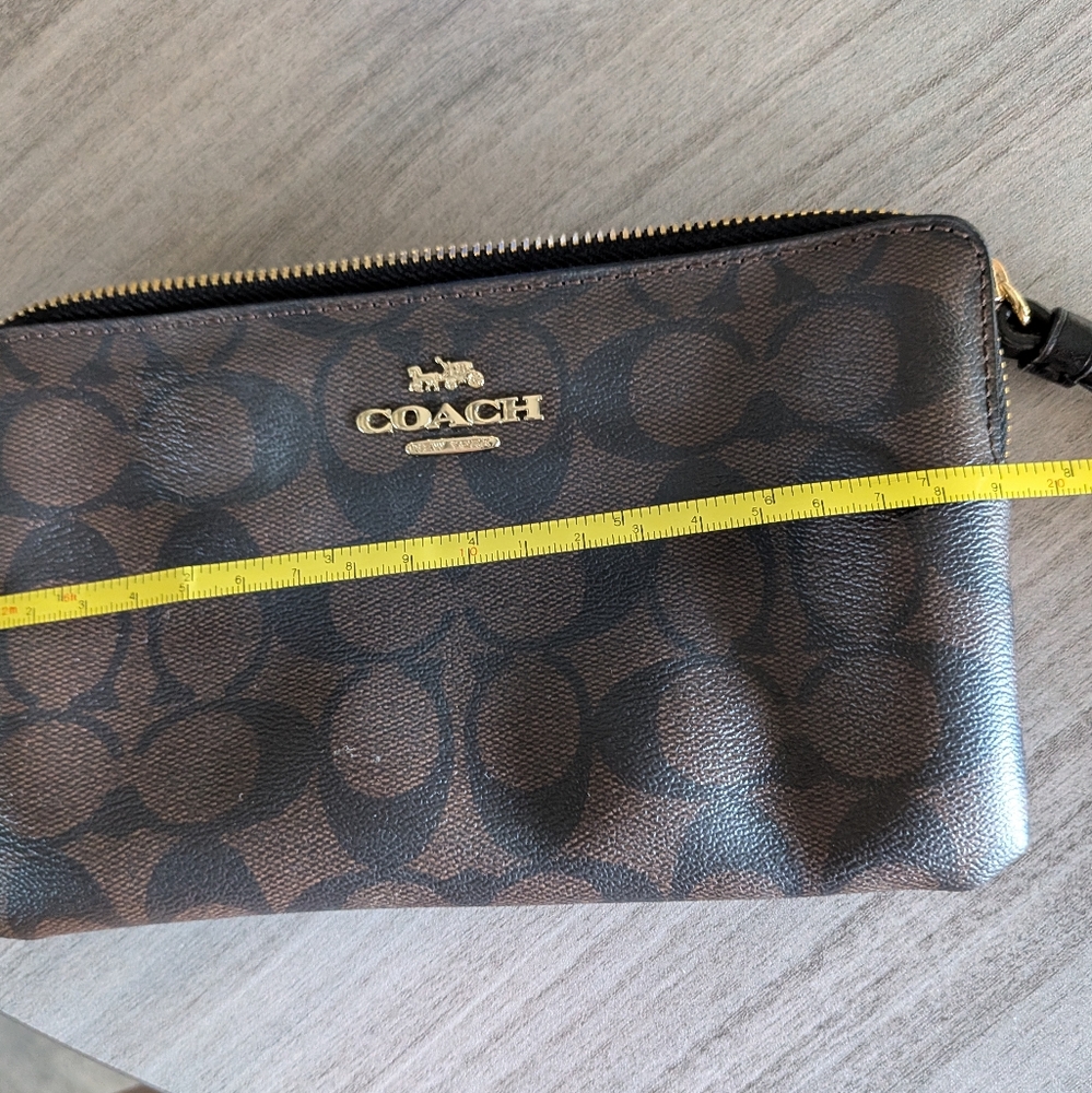 Coach Signature Black and Brown Wristlet - Picture 5 of 7
